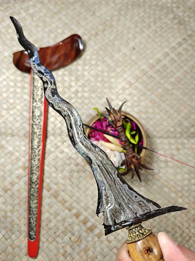 KERIS PUSAKA BERTUAH PANIMBAL LUK 9 MATARAM SENOPATI ELSUBHA
