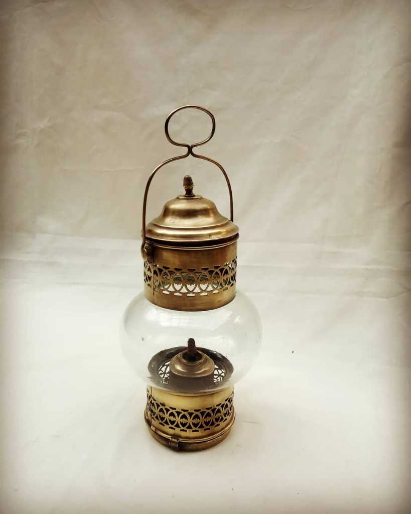 Lampu minyak gantung