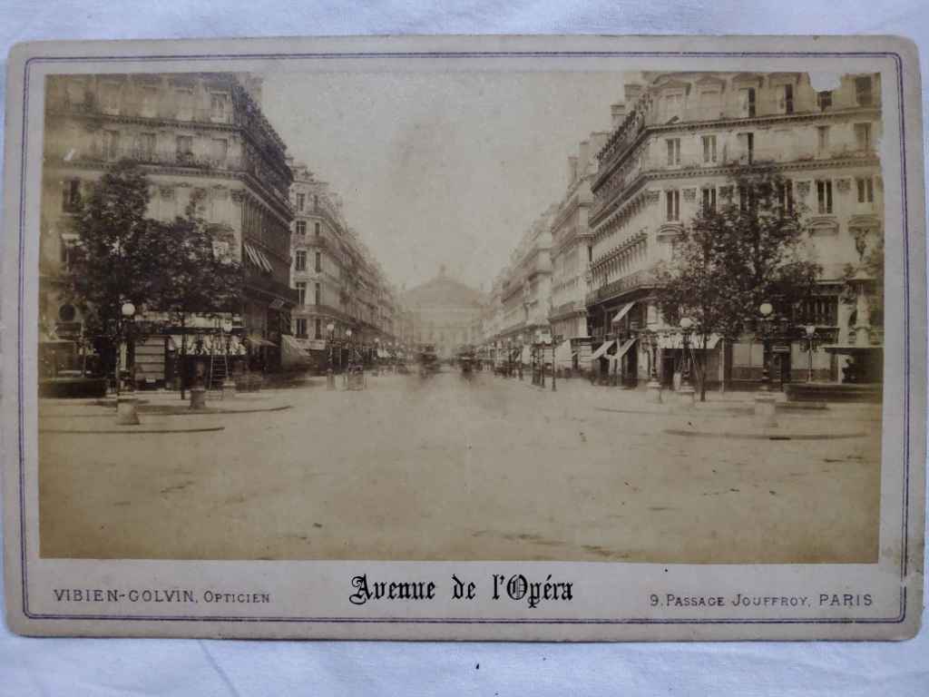 Foto antik / Foto kuno; estimasi tahun 1870-an awal; ukuran 16,5cm x 11cm