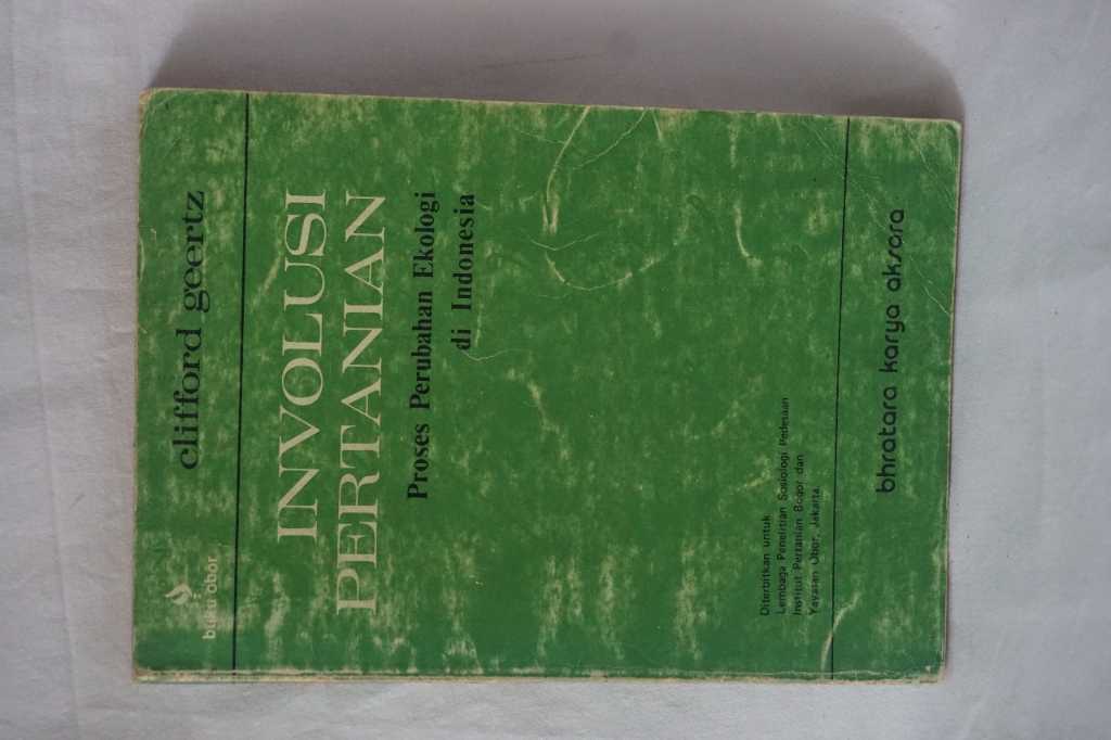 Buku involusi pertanian