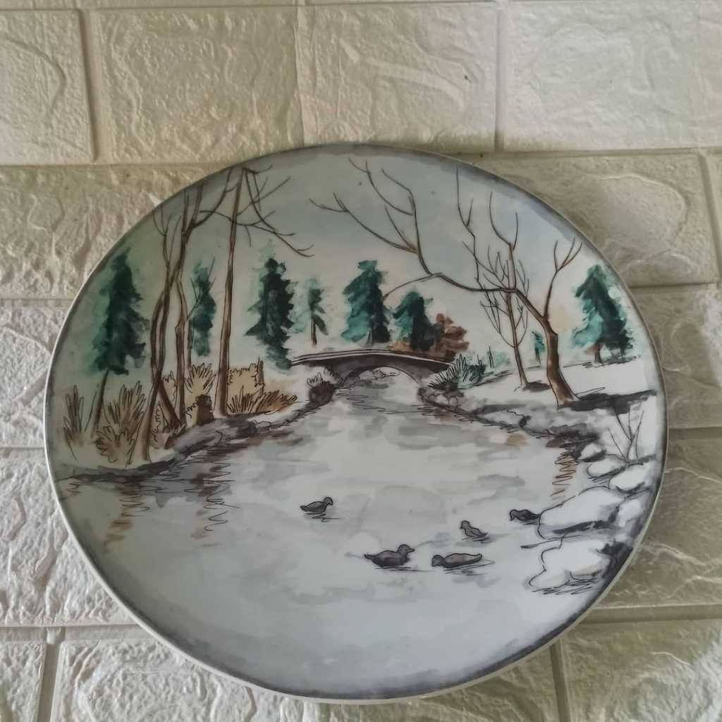 Piring Keramik Vintage