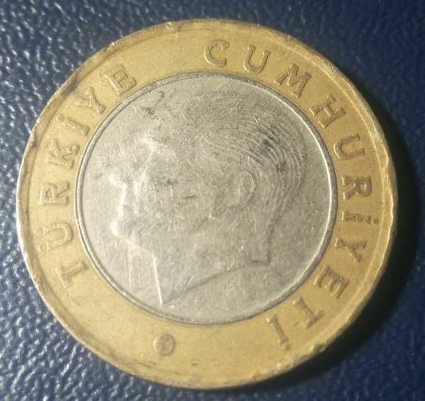 A 1701 Koin Bimetal 1 Lirasi TURKEY 2010 Bekas Pakai Kondisi Sesuai Gambar