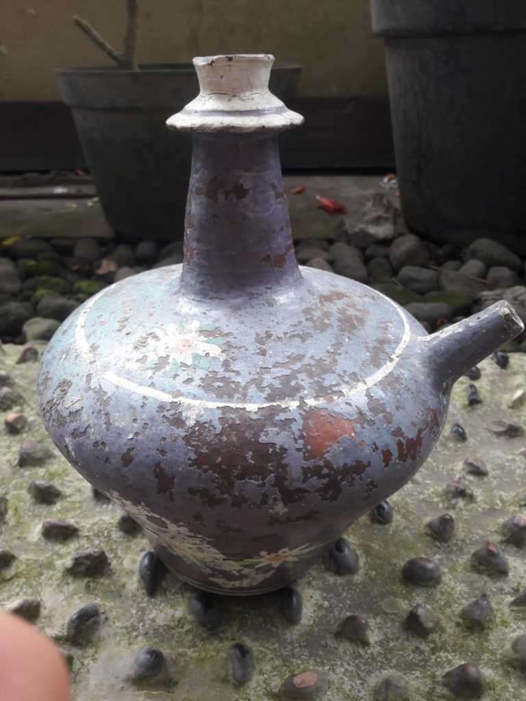 Kendi Terakota Antik