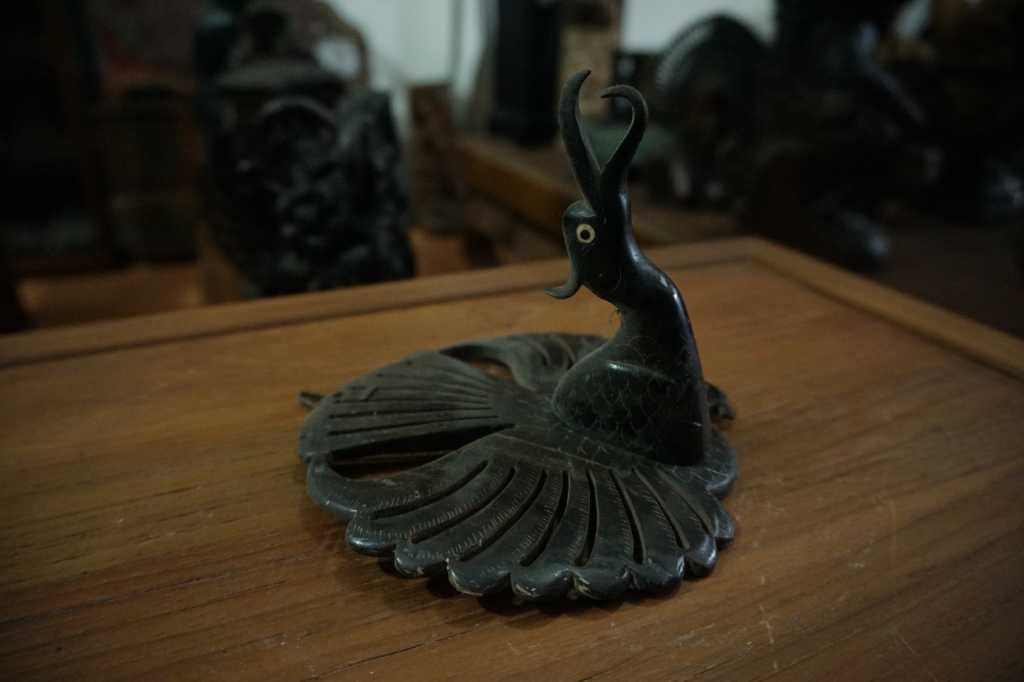 Patung Burung Perunggu Antik