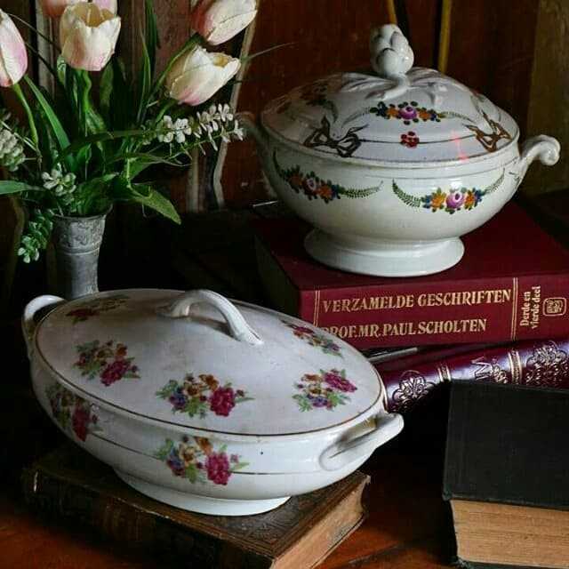 Mangkok Porcelain Antik