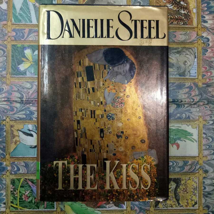 Novel the kiss