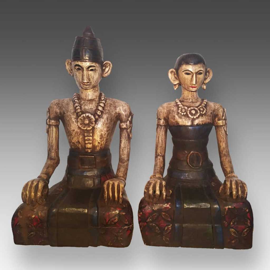 Patung Loribloyo Bahan Kayu