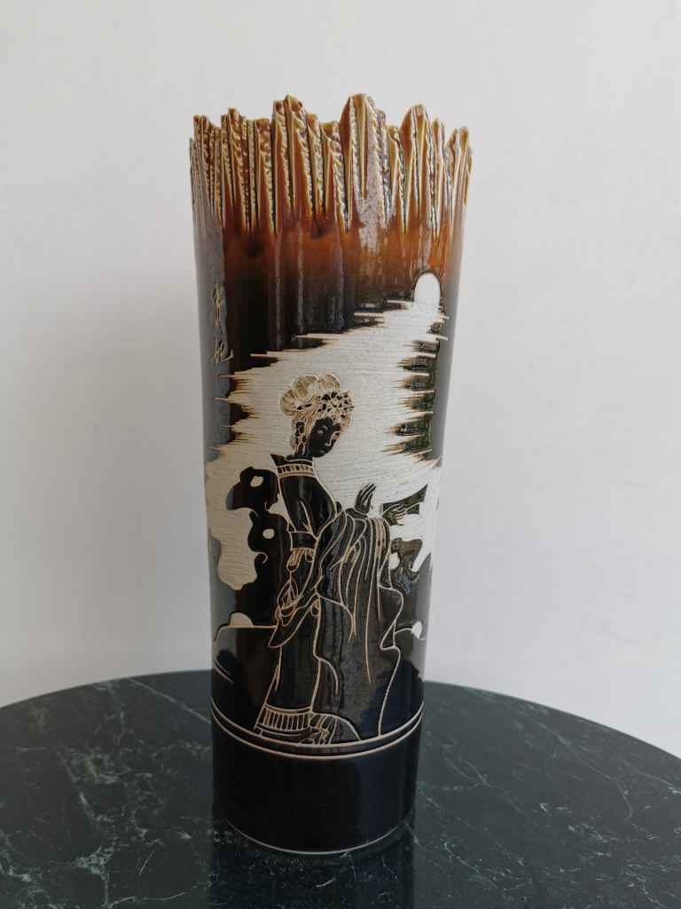 Guci Keramik China Antik