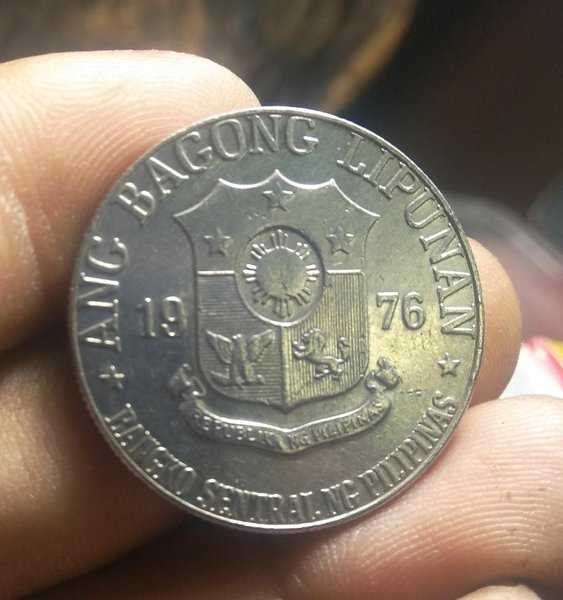 A 1886 Koin Kuno 1 Piso Philipina Tahun 1976 Bekas Pakai Kondisi Sesuai Gambar