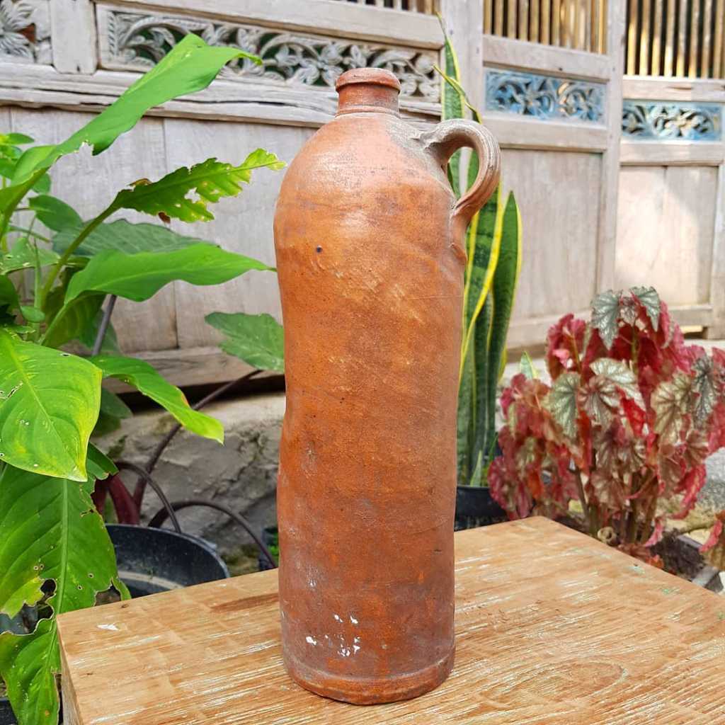 Botol antik bahan teracota