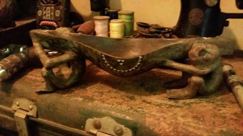 Tempat permen bahan kayu