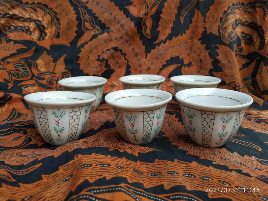 Cucing Keramik China Vintage