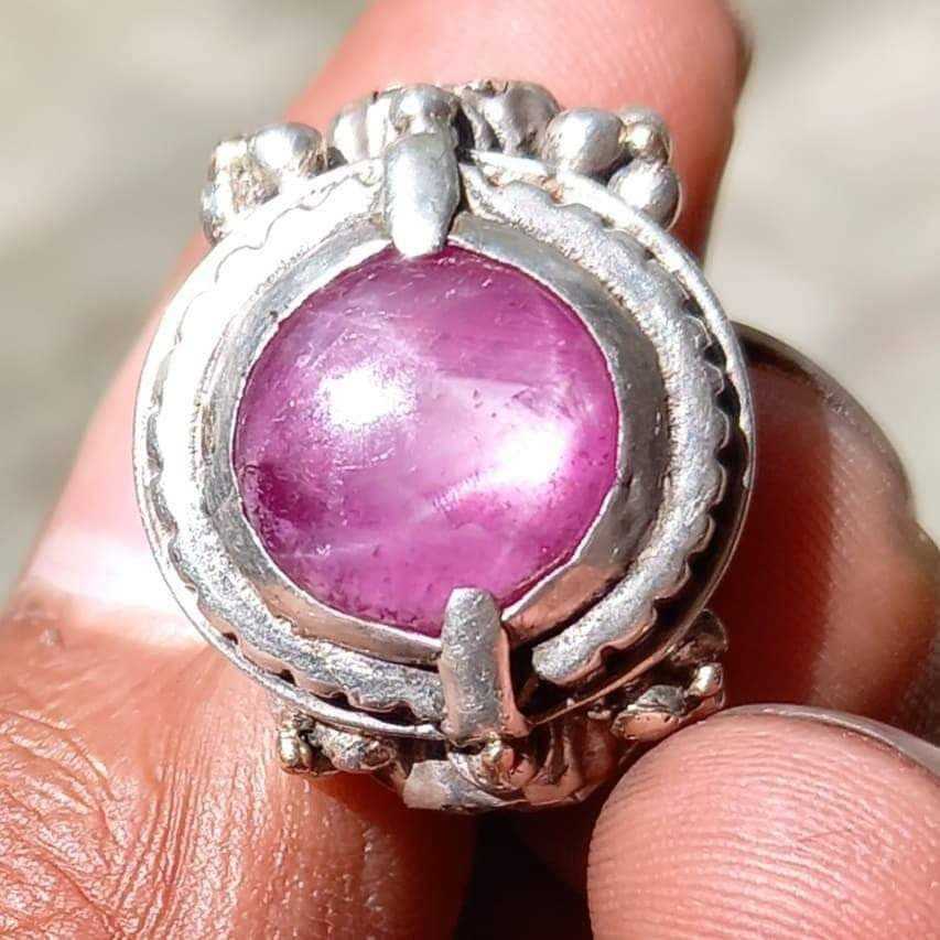 Batu permata ruby