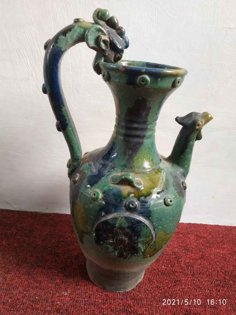 Guci Keramik China Vintage