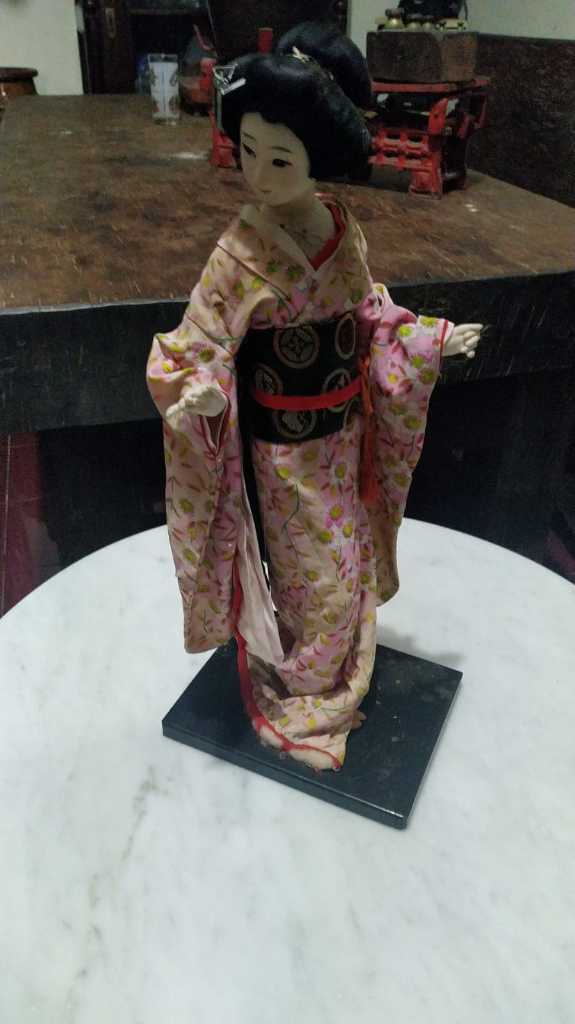 Boneka jepang tinggi 43 cm