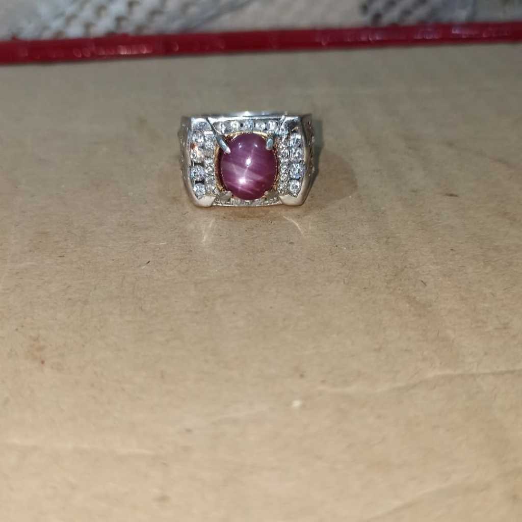 Cincin Batu permata ruby ster