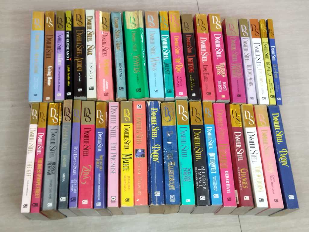 Buku Danielle Steel