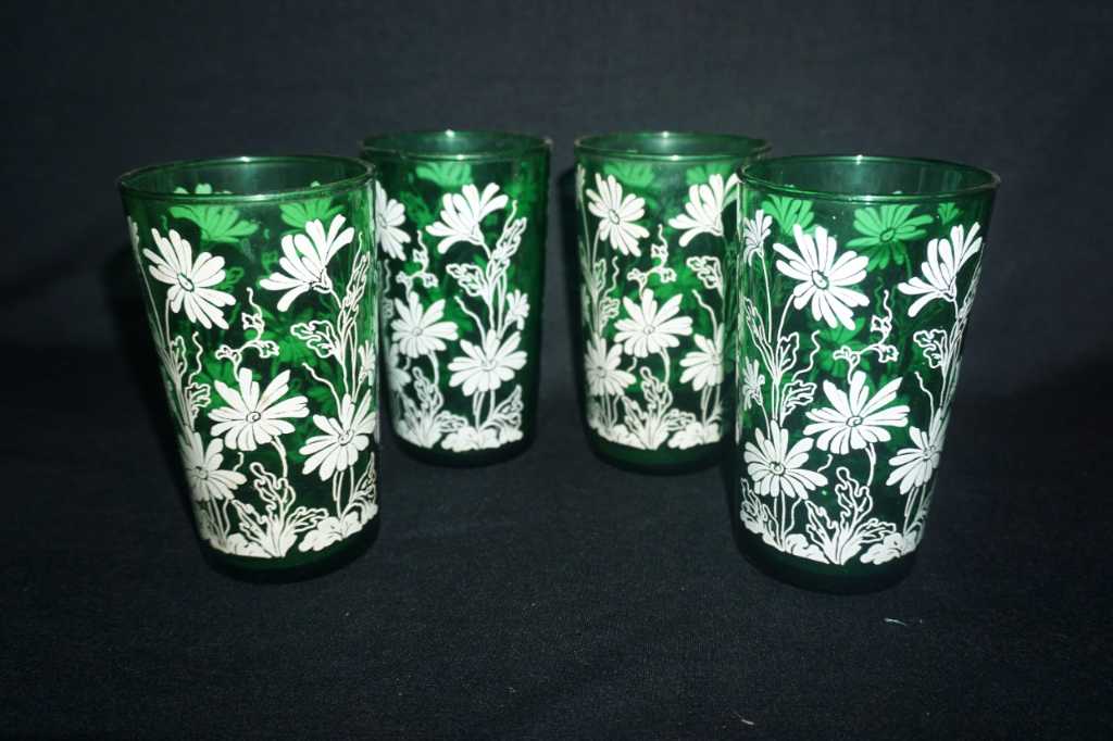 Gelas Kristal Warna Hijau