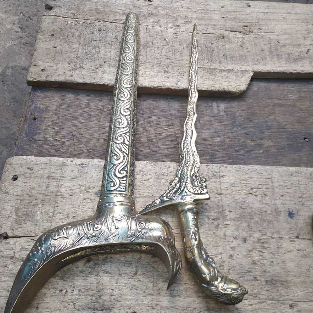 Keris naga