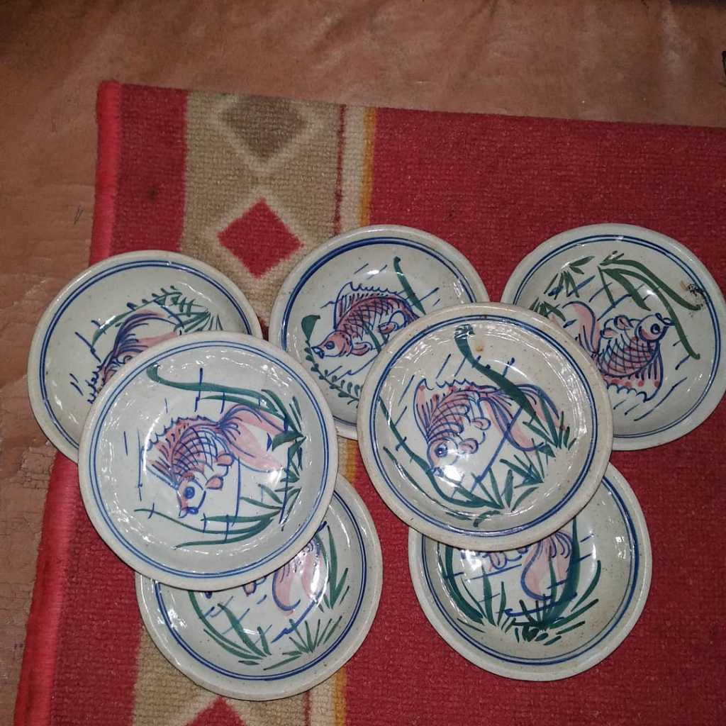 Piring Keramik Vintage