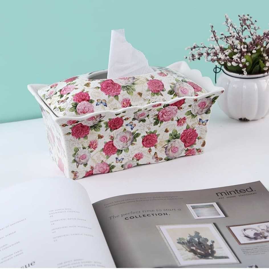 Tisu box Bahan keramik  23 x 14 cm