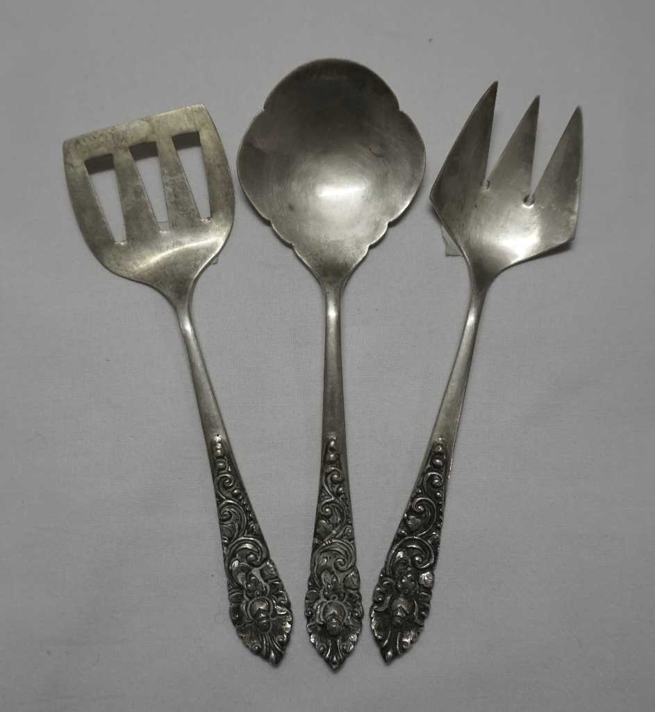 Sendok 1set  (harga ber beda lihat deskripsi)