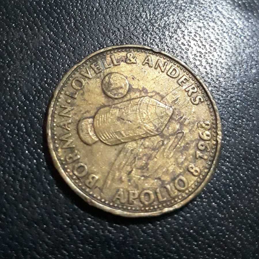 Token / Koin / Souvenir - Shell " APOLLO 8 , 1968 ""n / Souvenir - Shell " APOLLO 8 , 1968 "