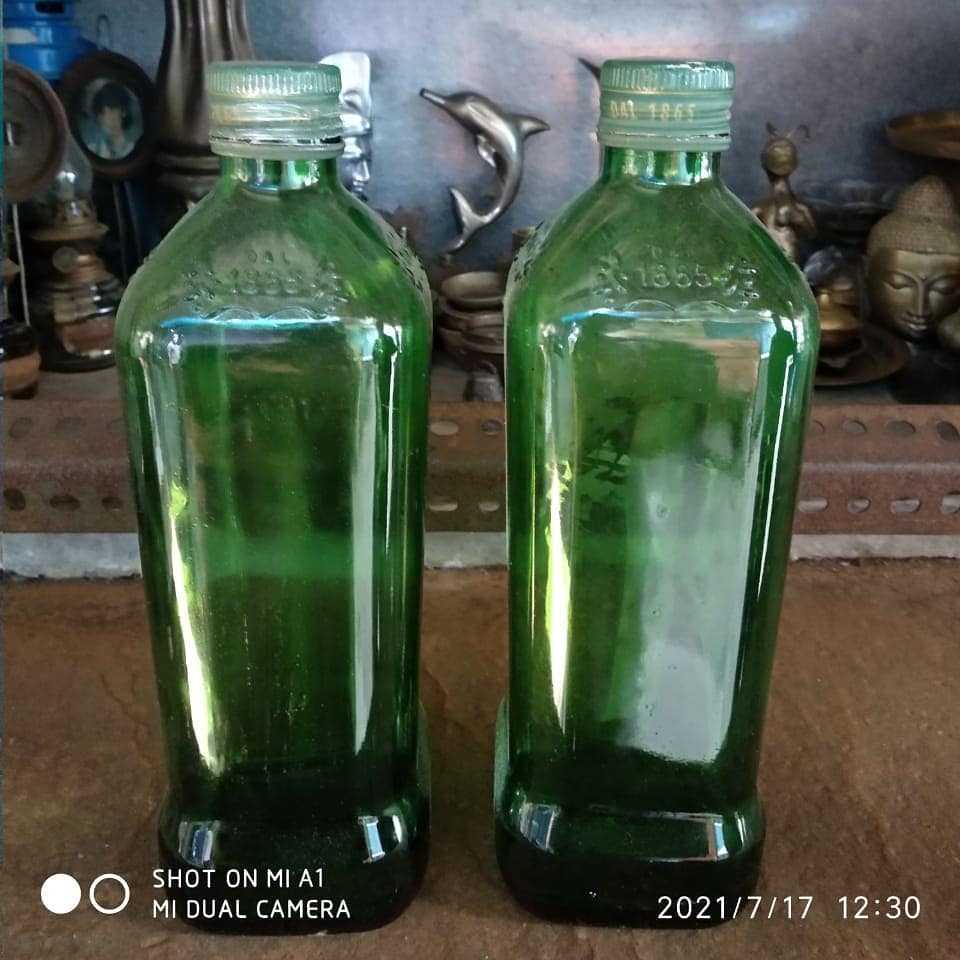 Botol lawas sepasang