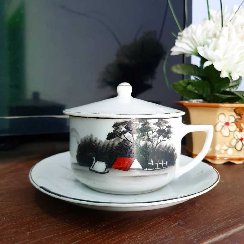 Cangkir Keramik Vintage