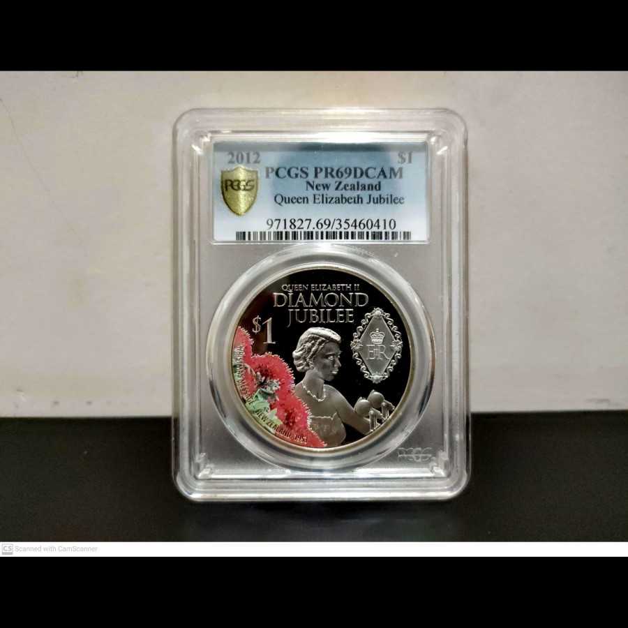 Koin Perak New Zealand Queen Elizabeth Jubilee 2012 BUNC PCGS PR 69