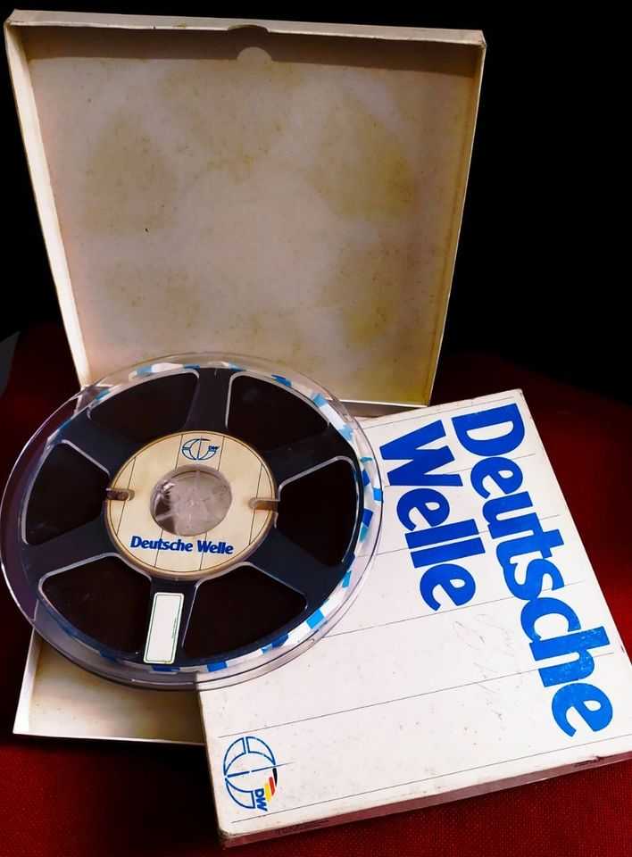 Real Tape Deutsche Welle