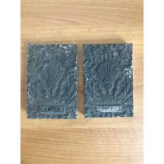 Sepasang cap batik motif semen burung