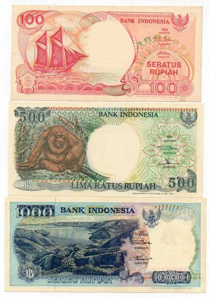BL3101 Set 3 Lembar Uang Indonesia Edisi tahun 1992 Kondisi terpakai