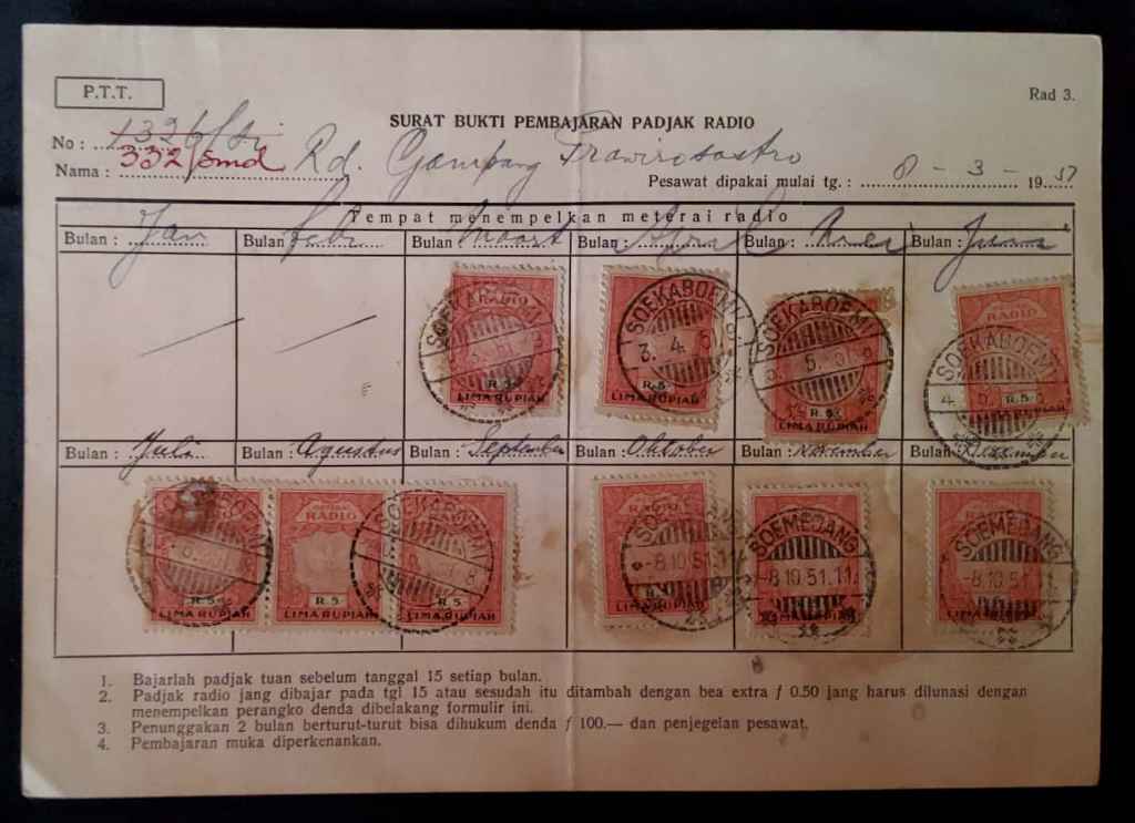 SURAT BUKTI PEMBAJARAN PADJAK RADIO NO.332/smd ; tahun 1951 ; bukti pembayaran 10 buah materai Pajak Radio Rp. 5 (Lima rupiah) (PR 0014)
