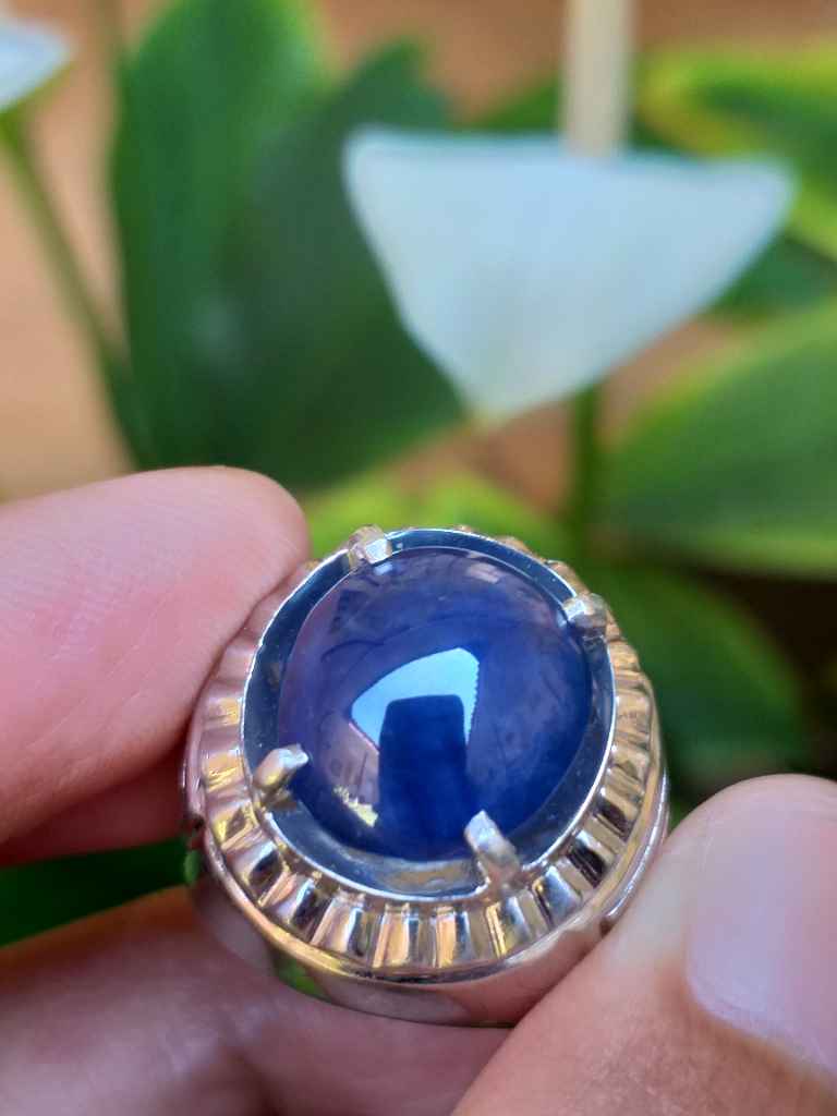 Natural blue Sapphir