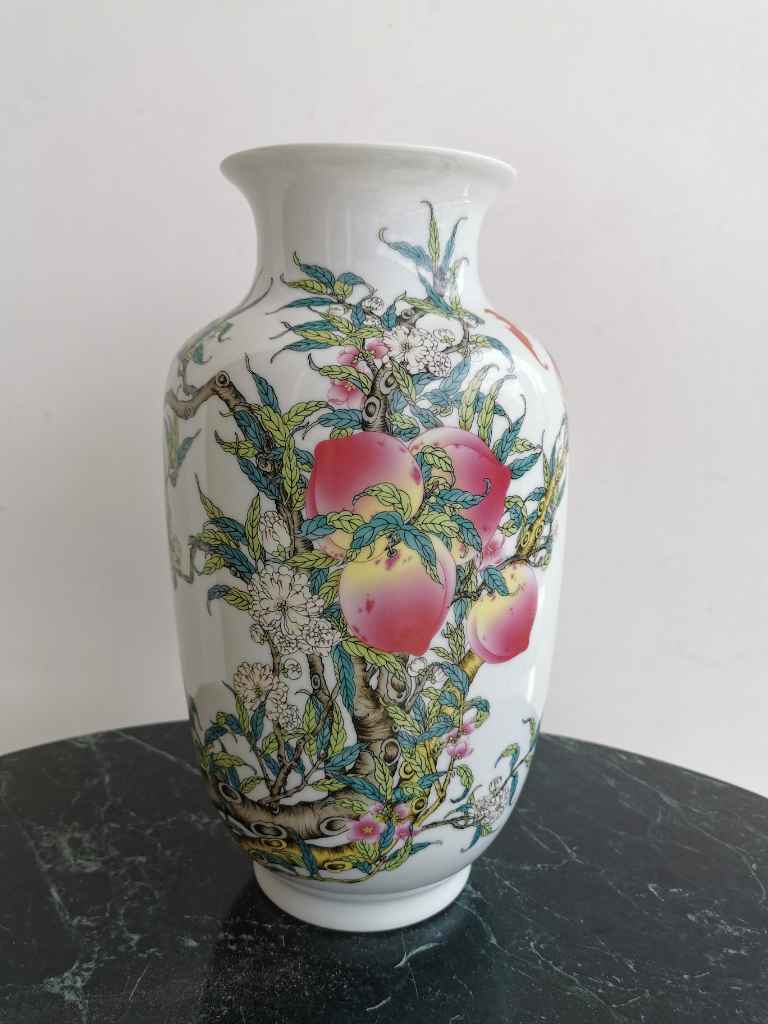 Guci Keramik China Antik