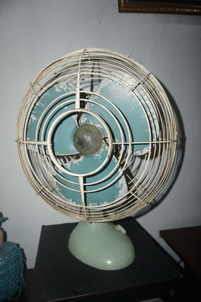 Kipas Angin Besi Duduk Merk KDKJepang