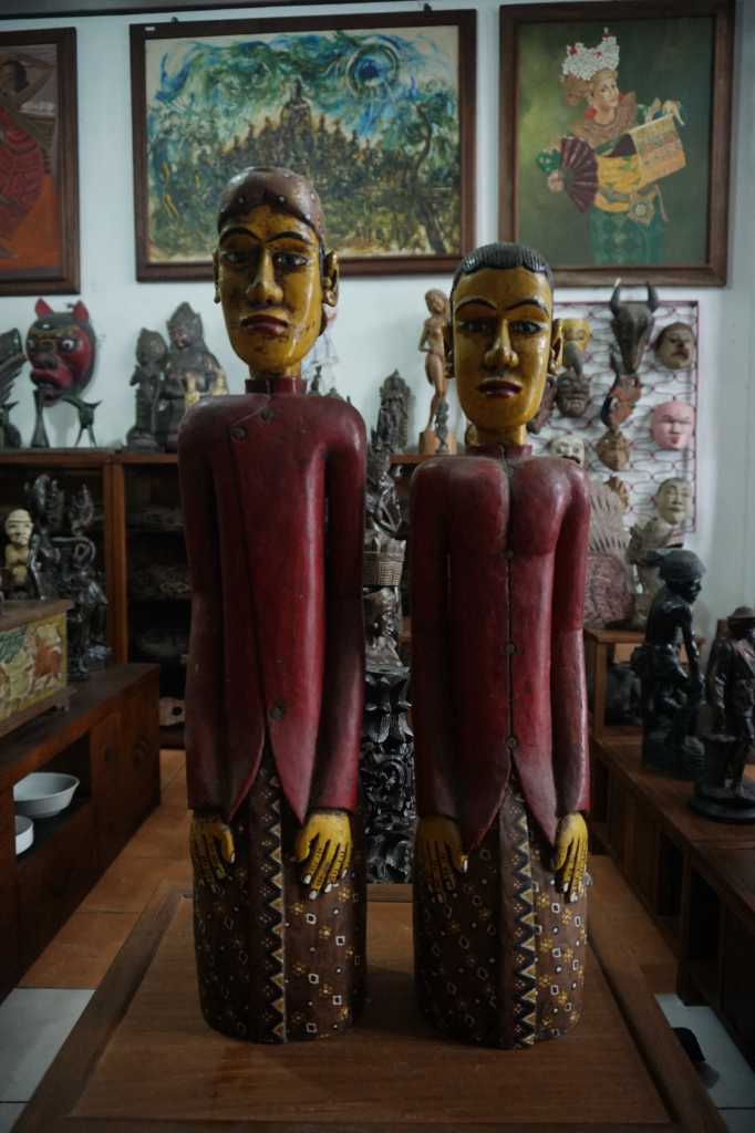 Patung Loroblonyo kayu Jati