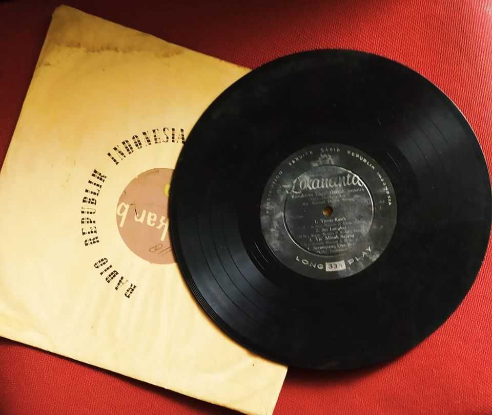 Piringan Hitam Rangkaian Lagu - Lagu Daerah Sumatra