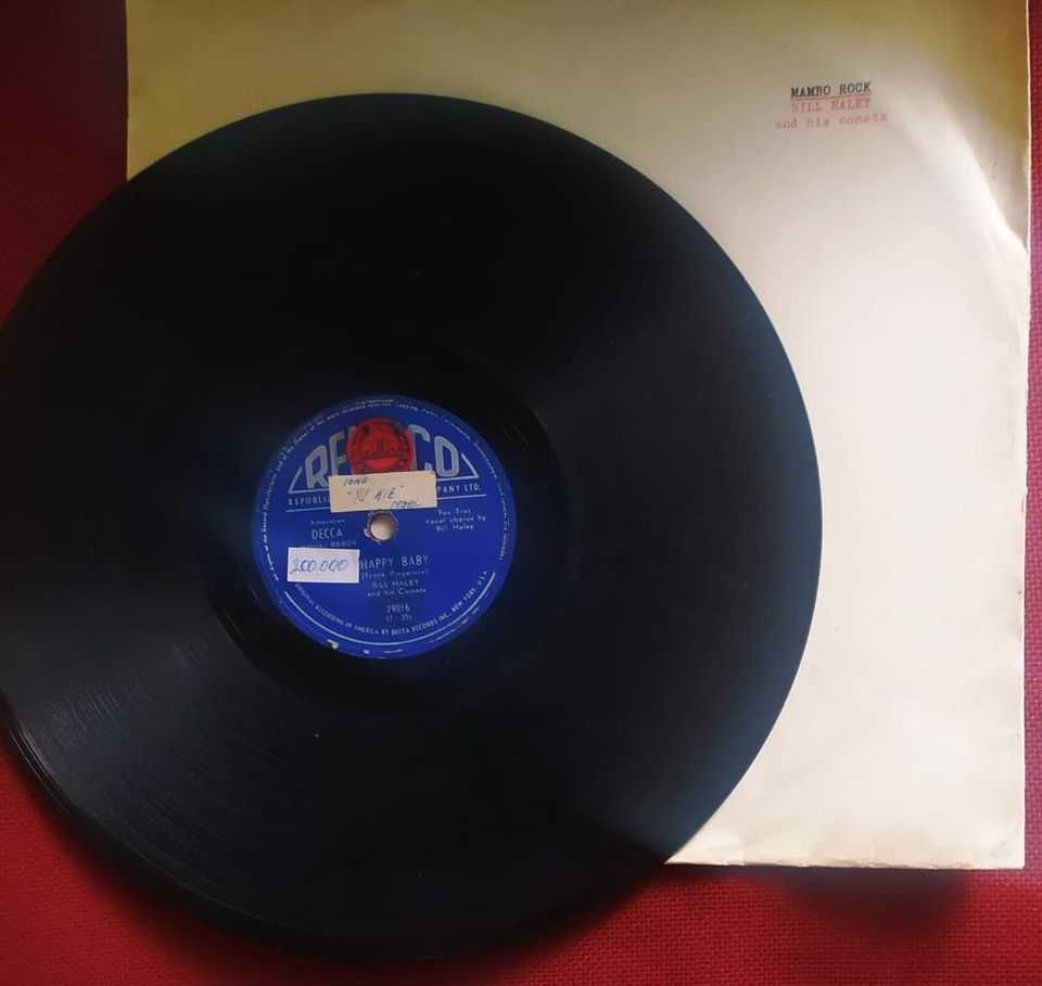 Piringan Hitam Happy Baby