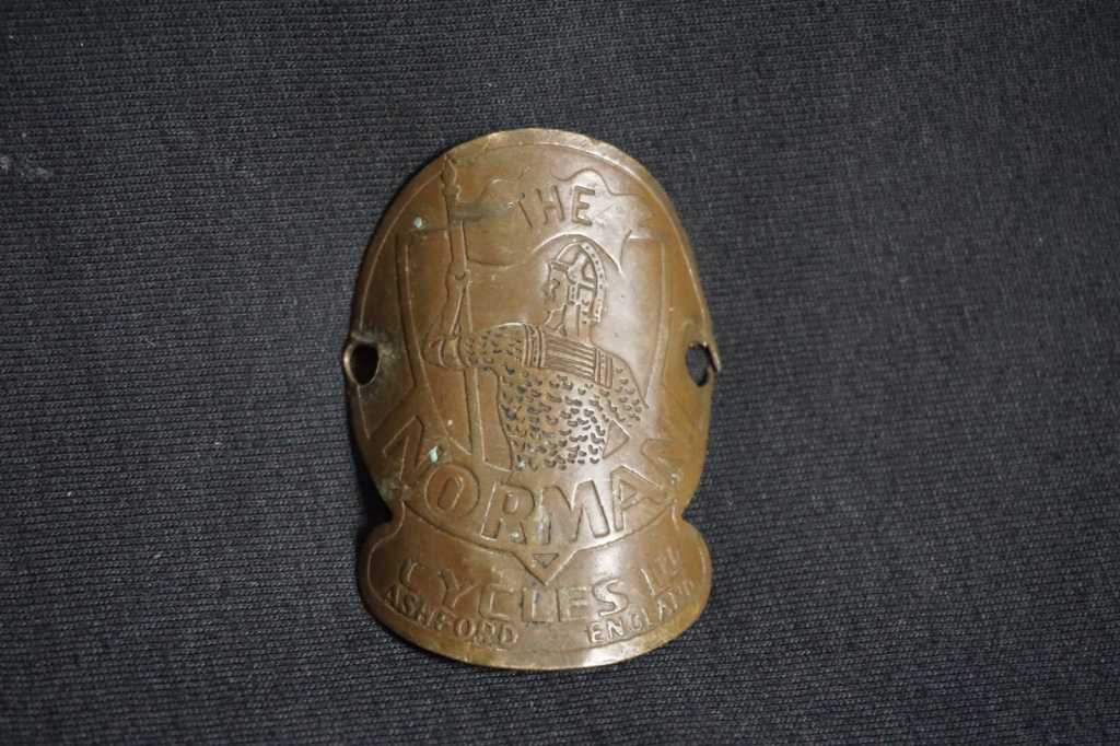 Emblem Plat Sepeda Ontel Merk Norman