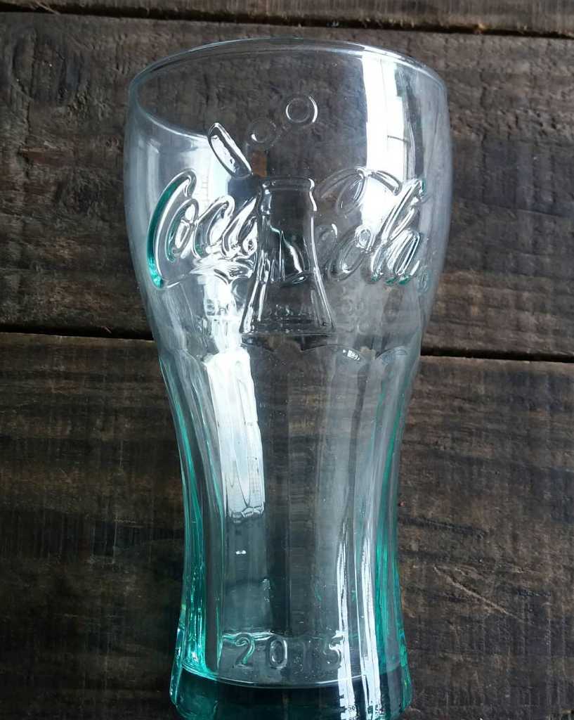 Souvenir peringatan 100 tahin botol cocacola