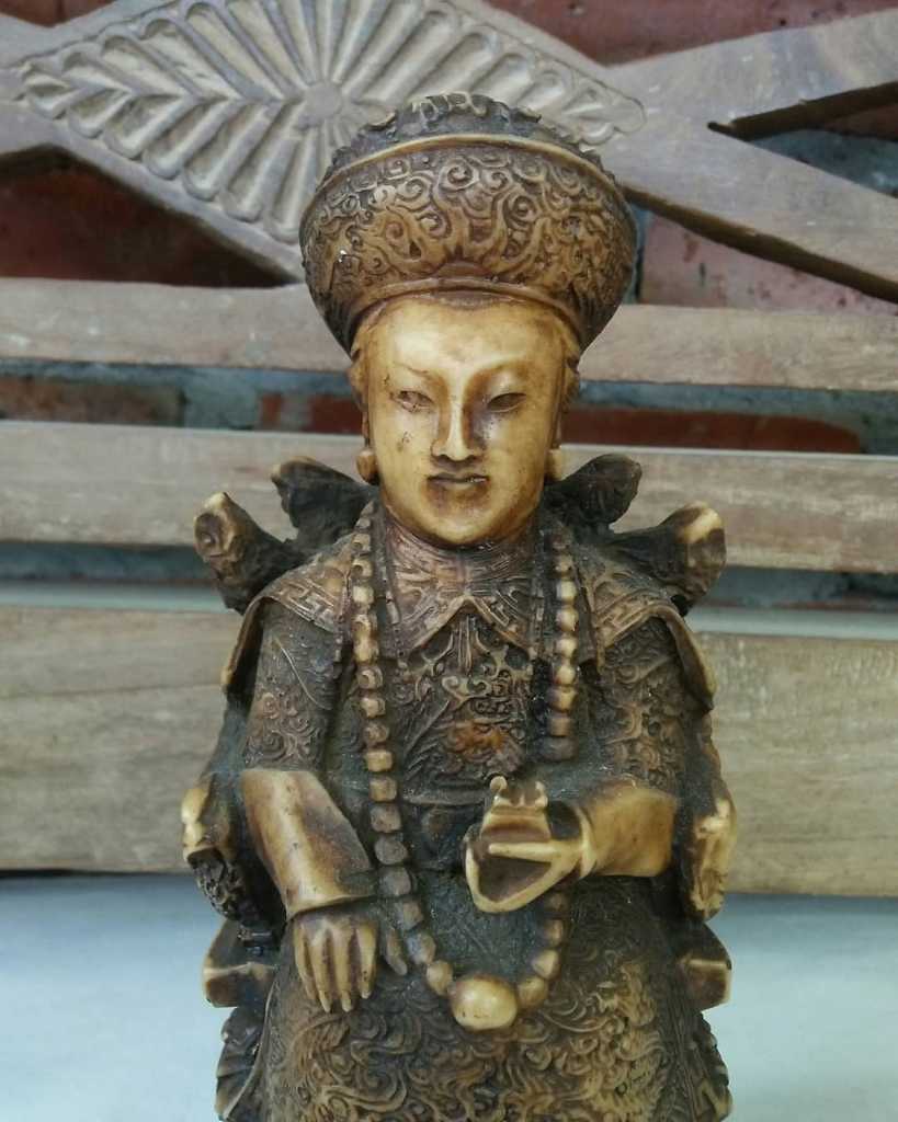 Patung Fiber Vintage