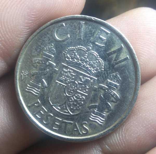 A 1893 Koin Kuno Cien Pesetas Espana 1983 Bekas Pakai Kondisi Sesuai Gambar