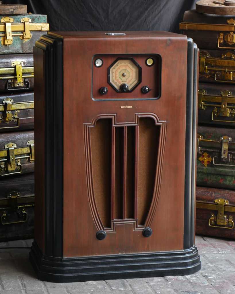 Radio Antik 1930