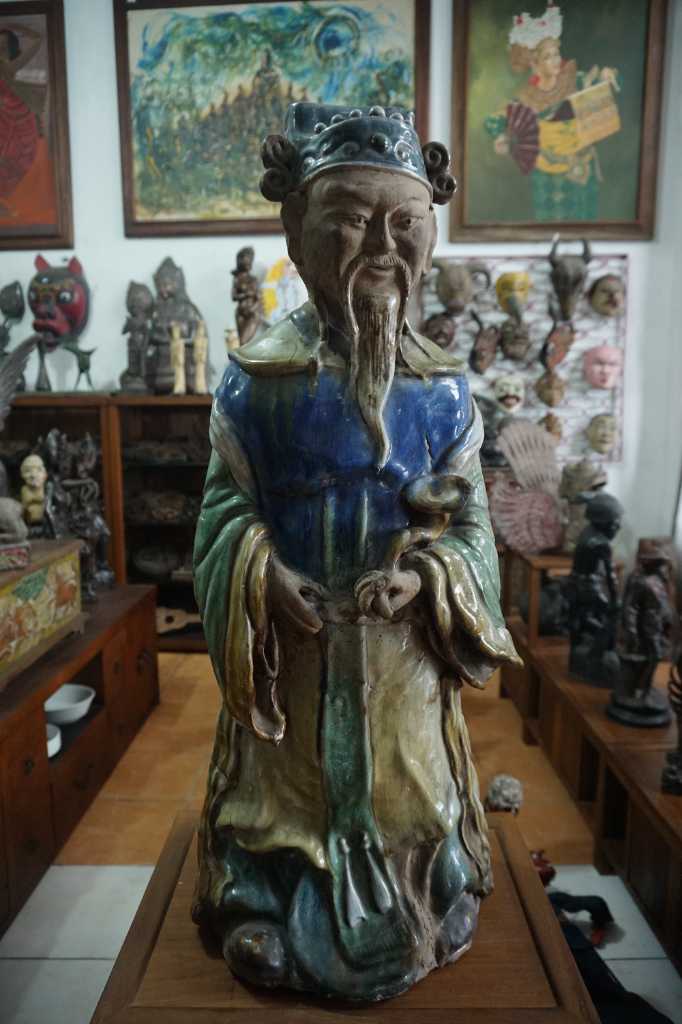 Patung Keramik Cina
