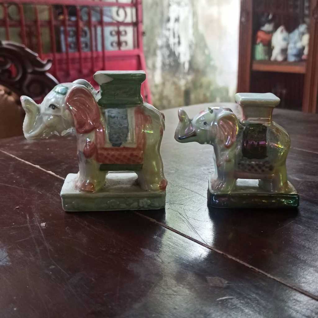Patung Gajah Bahan Keramik