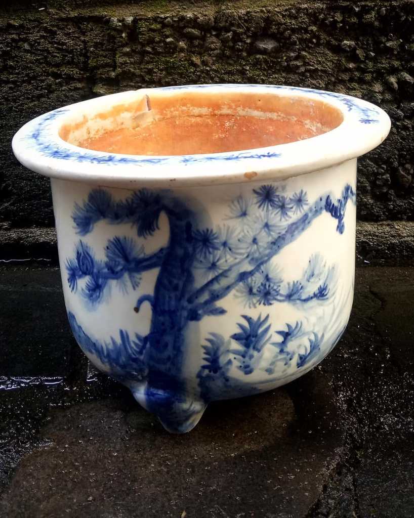 Pot Bunga keramik Antik