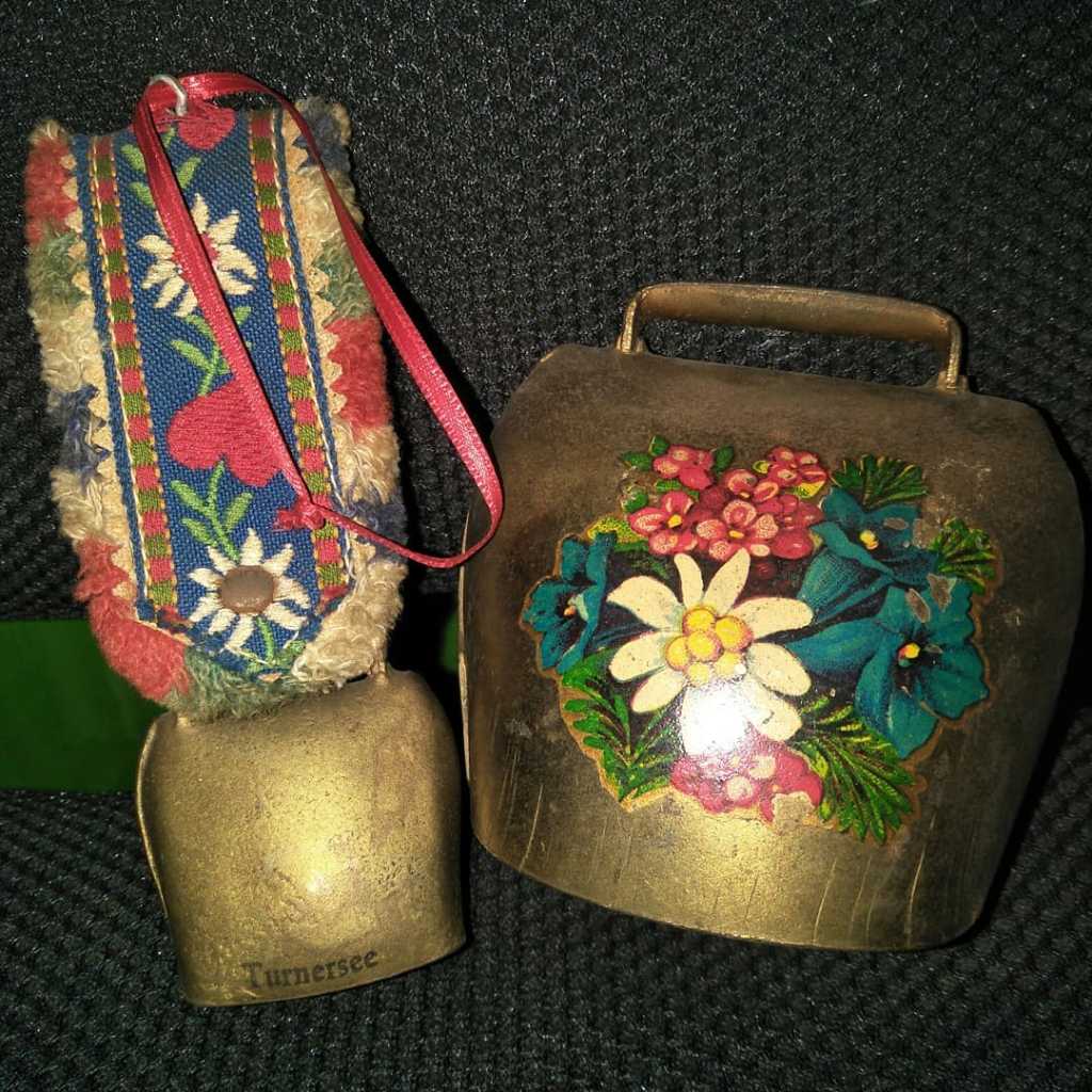 Lonceng holland material logam besi