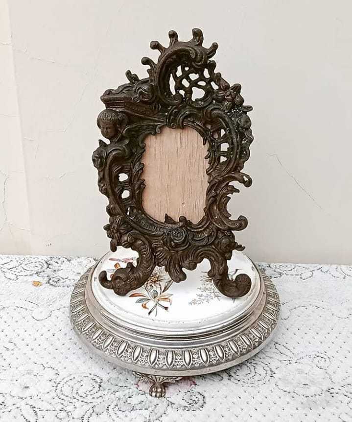 Frame foto eropa ukir halus detail ;sudah pasang kaca..